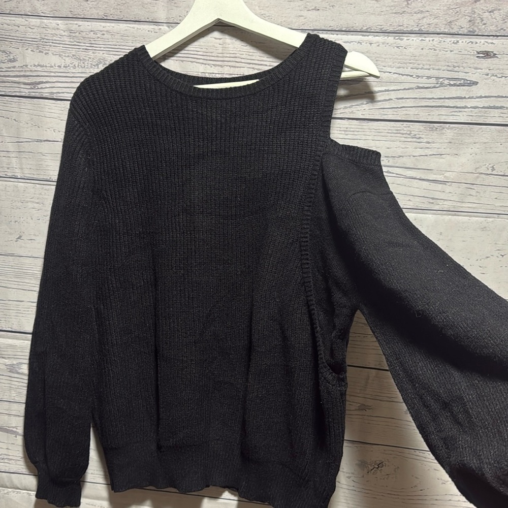 Moussy sweater one shoulder open